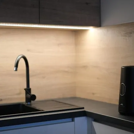 Διαμέρισμα Modern 1br With Parking In 7 - Holesovice *